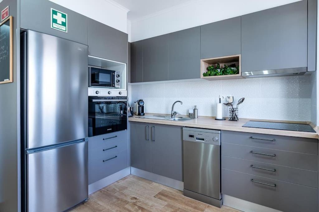 Faro Center With Ac & Wifi Apartment Ngoại thất bức ảnh